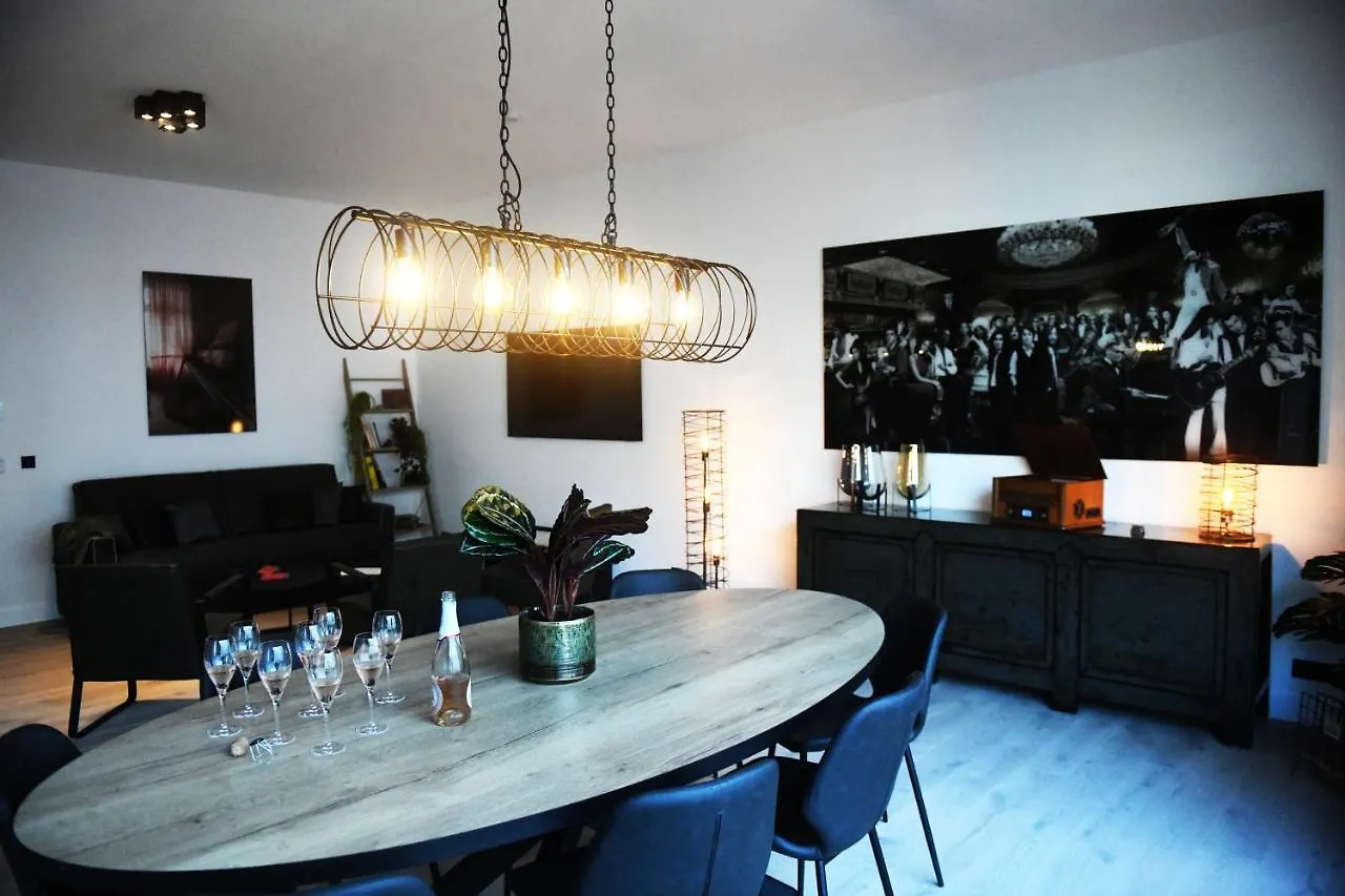 Music Of The World - Antwerp Apartment Belgium